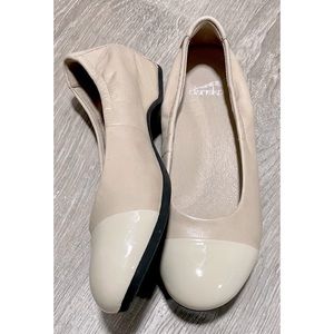 Dansko Tan Leather Flats Size 37